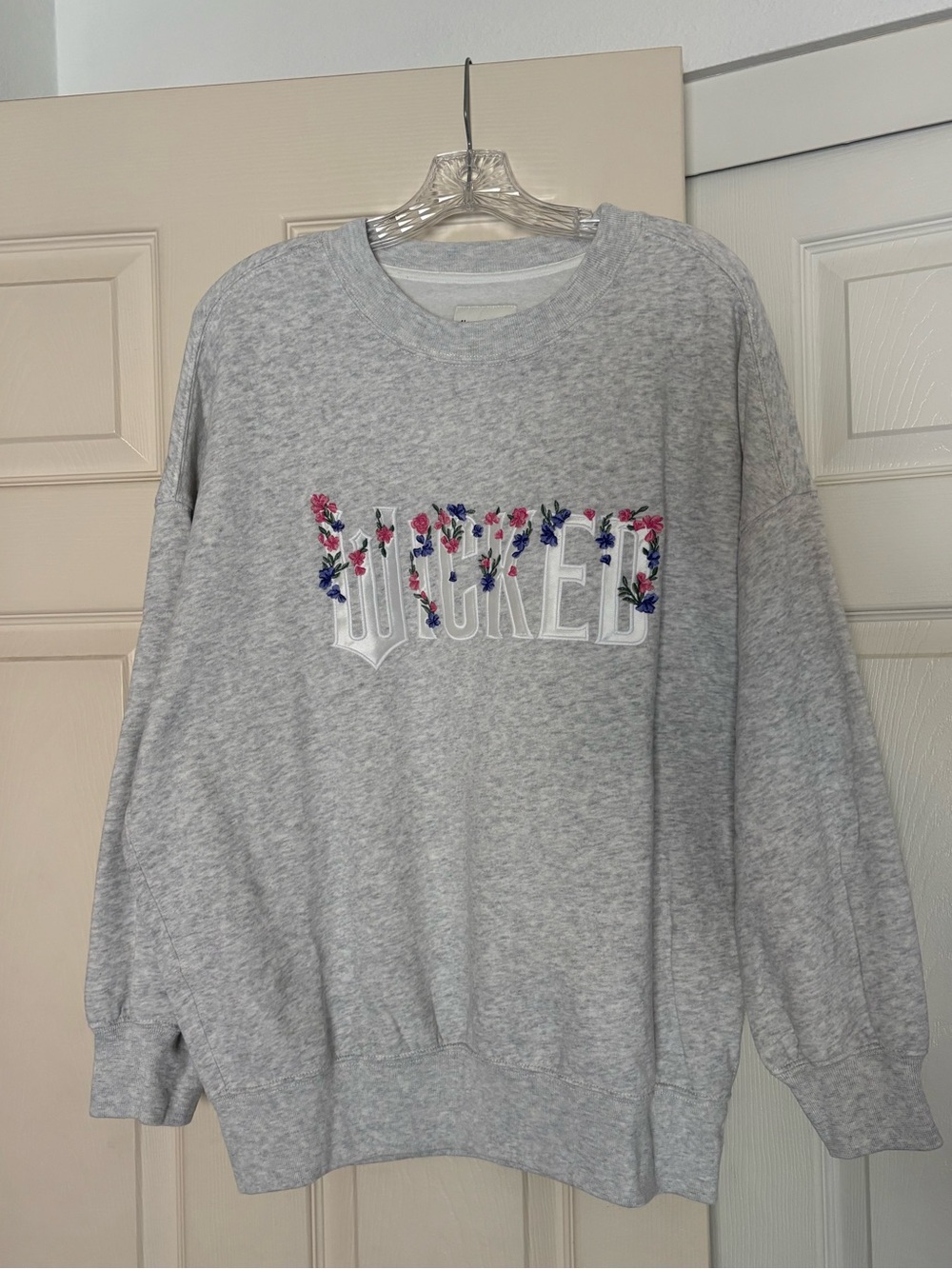 Wicked - Glinda - Abercrombie & Fitch Crewneck Sweatshirt